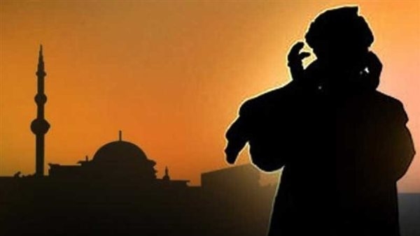 مواعيد أذان العشاء اليوم الخميس 22 مايو 2025 في مصر