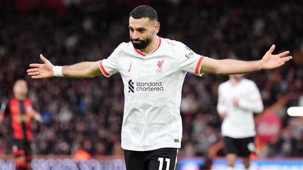 أرقام قياسية تنتظر محمد صلاح أمام توتنهام (إنفوجراف)