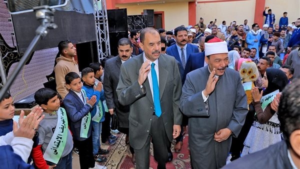 محافظ سوهاج يفتتح "معهد الهريف الابتدائي الأزهري" بطهطا (صور)