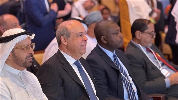 وزير الطيران يشيد بدورالإيكاو في تعزيز مبادرات تحسين كفاءة استهلاك الوقود