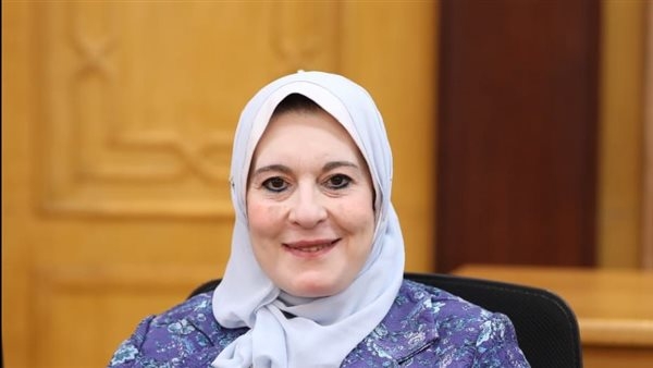 جامعة الأزهر تكرم فرسان الجودة وأوائل خريجات "علوم القاهرة"