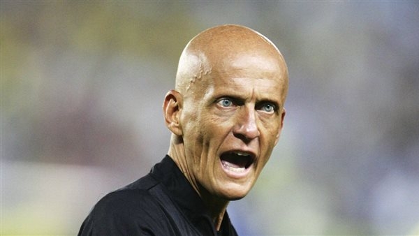 كولينا يطالب بتعديل لوائح احتساب ركلة الجزاء في كرة القدم