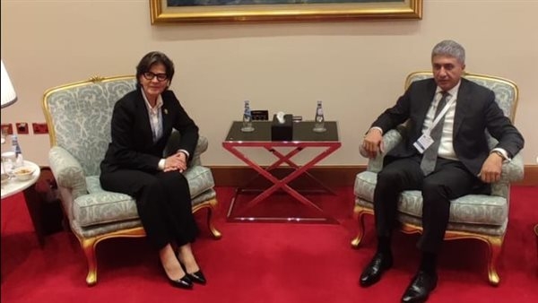 وزير السياحة يناقش مع نظيرته الأردنية أطر تعزيز التعاون المشترك في السياحة والآثار