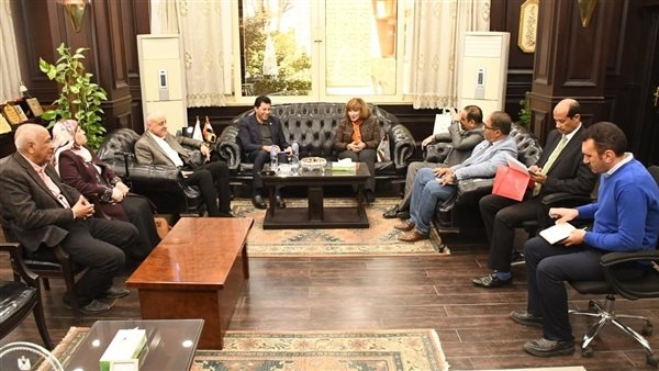 وزير الرياضة ومحافظ الأقصر يجتمعان بنواب مجلسي النواب والشيوخ لمناقشة قضايا التنمية