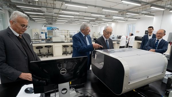 السفير الياباني "فوميو إيواي" يزور الجامعة المصرية اليابانية بالإسكندرية