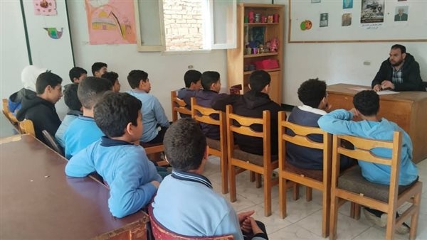 ورش حكي ولقاءات أدبية.. قصور ثقافة الفيوم تواصل الاحتفاء بصلاح جاهين