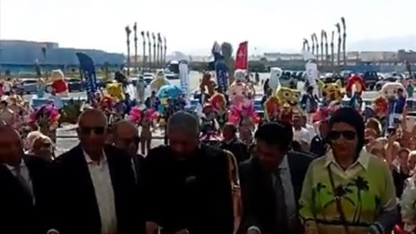 بطاقة 900 غرفة.. وزير السياحة يفتتح فندق سياحي جديد جنوب الغردقة