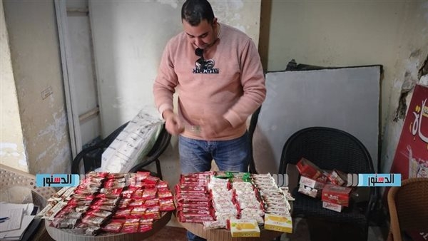 أوكازيونات ملابس وهمية.. تحرير عشرات المحاضر التموينية للمخالفين بكفر الشيخ