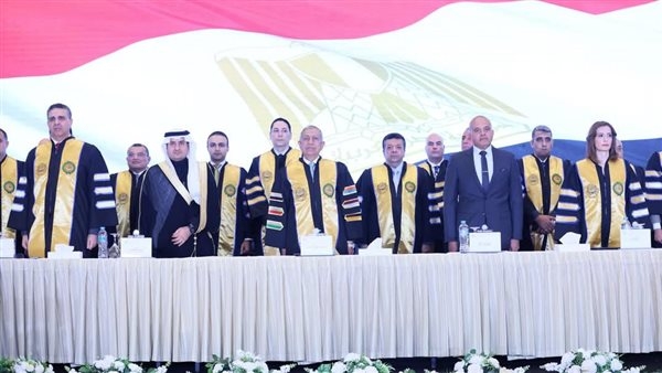 قنصل السعودية بالإسكندرية يحتفى بتخريج 80 طالبًا سعوديًا من الأكاديمية العربية