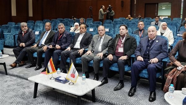 رئيس هيئة الدواء يصطحب 11 سفيرًا من أمريكا اللاتينية لزيارة مدينة الدواء المصرية