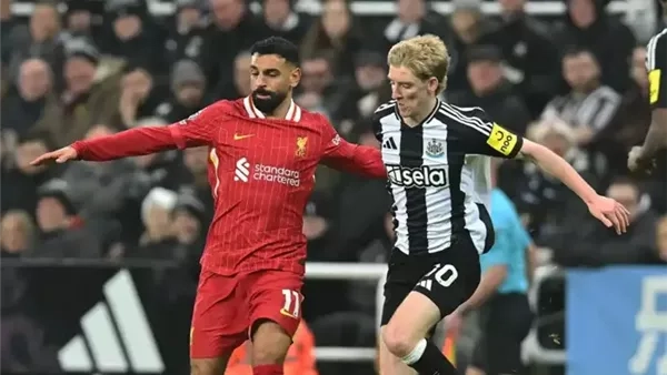 ليفربول ضد نيوكاسل يونايتد بث مباشر.. مشاهدة ماتش ليفربول اليوم بث مباشر (فيديو)