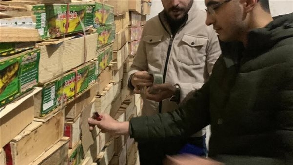 ضبط 10 آلاف عبوة و5 أطنان و250 كيلو من المنتجات الفاسدة بالغربية