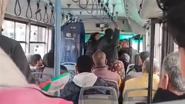 تحقيق وإيقاف عن العمل.. محافظة الإسكندرية تصدر بيانًا بشأن واقعة أتوبيس النقل العام