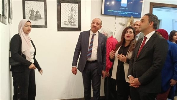 جامعة الفيوم: افتتاح معرض "طبيعة صامتة.. رؤية رمادية" بكلية التربية النوعية