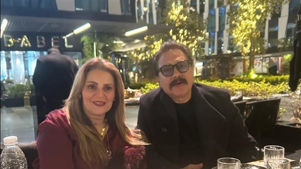 رانيا محمود ياسين تفاجأ باحتفال خاص بعيد ميلادها.. من نظمه ودور زوجها؟