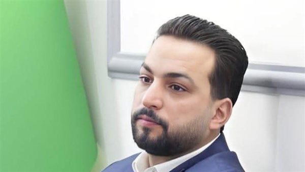 لحظات رعب في قلب بغداد.. فيديو يوثق مقتل إعلامي عراقي بالرصاص