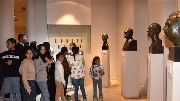 "الفنون التشكيلية" ينظم الجولة الـ 24 من مبادرة "أنت مش لوحدك" بمتحف محمود مختار