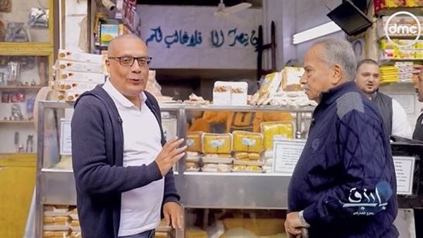 "باب رزق" يكشف أسرار صناعة الكنافة والقطايف