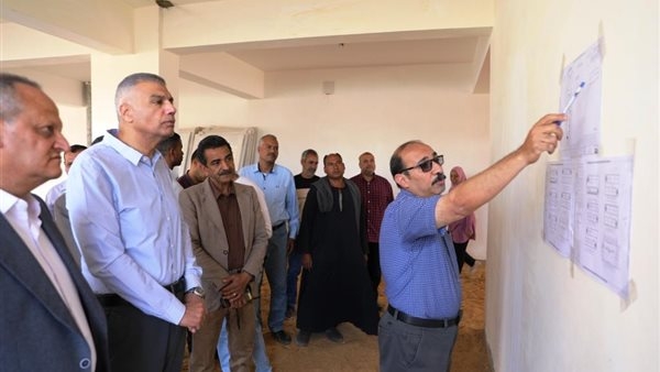 محافظ أسوان يتفقد مشروع الإحلال والتجديد لمدرسة أبو بكر الصديق بإدفو بتكلفة 35.5 مليون جنيه