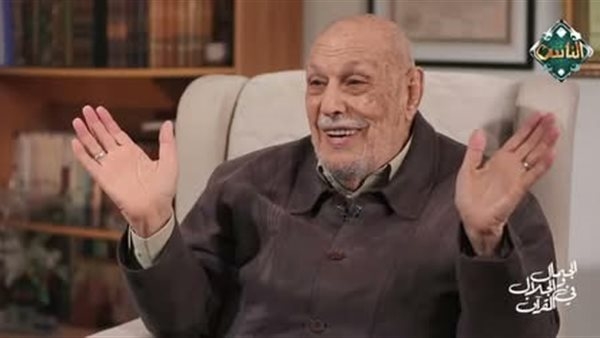 كيف خاطب القرآن الكريم النبي عليه السلام؟.. أحمد طلبة يوضح