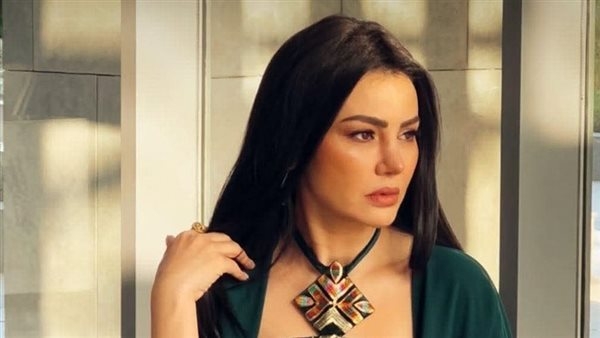 دينا فؤاد تخطف الأنظار بقفطان رمضاني في أحدث ظهور لها