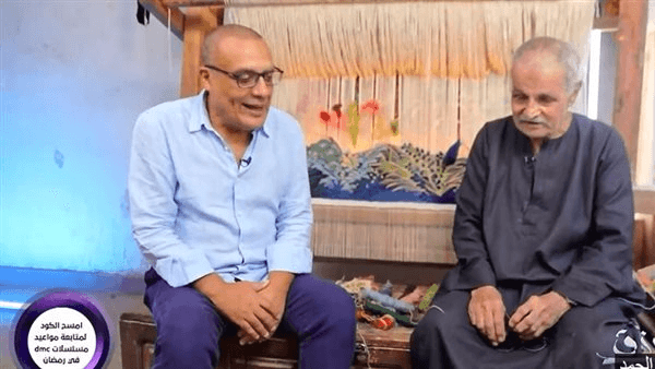 سجادتي بمتحف اللوفر.. حكاية الأسطى على شيخ صنعة الكليم اليدوى في "باب رزق"