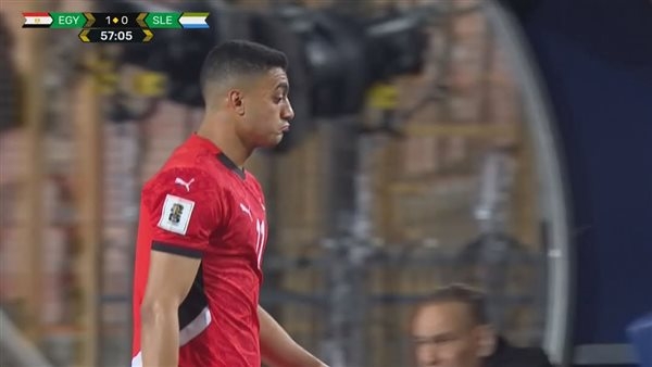حتى لا يفقد مكانه في قائمة الفراعنة.. مصطفى محمد يعتذر للتوأم