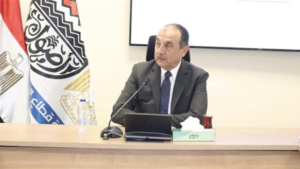 شيمي: جهود التطوير نجحت في تغيير نظرة المواطن لشركات القطاع العام