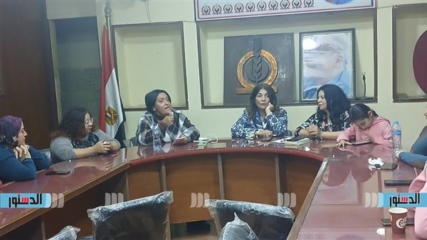 عزة رياض: رحيل والدتي كان سببًا في دخولي عالم الإبداع