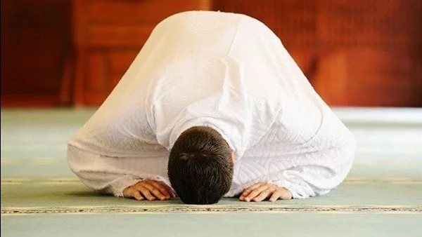 مواعيد الصلاة في الإسكندرية اليوم الأحد 27 أبريل