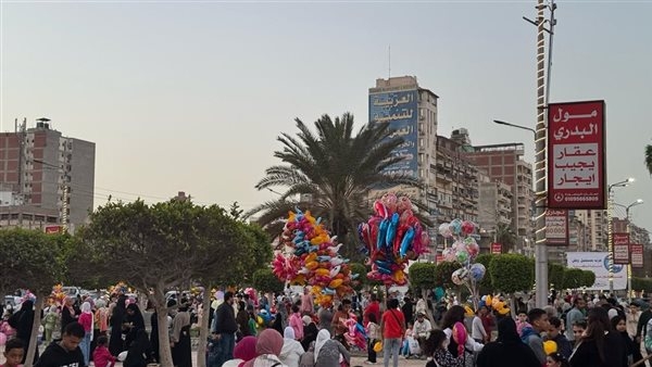 «كل عام وأنتم بخير».. رسائل عيد الفطر 2025 بكلمات معبرة للأحباب