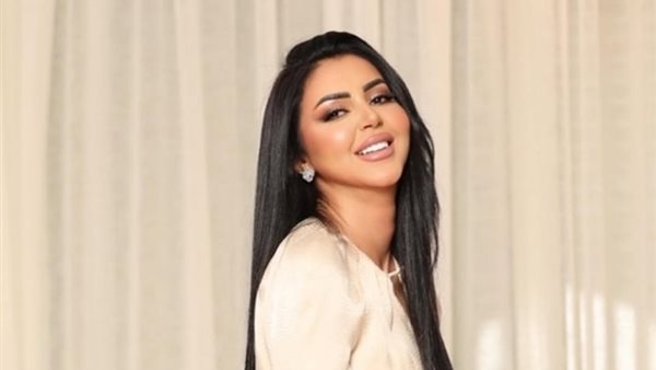 من تونس إلى القاهرة.. كيف صنعت إيناس النجار نجوميتها في مصر؟