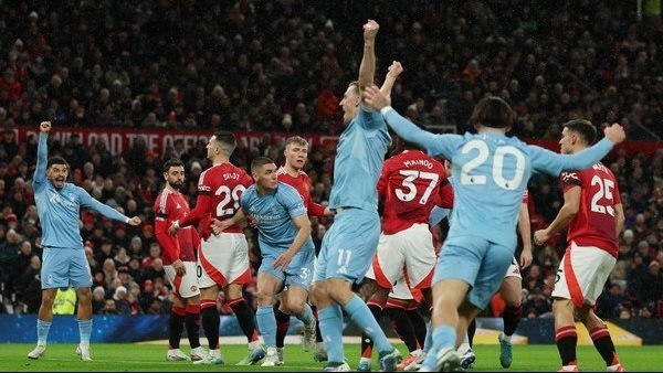 موعد مانشستر يونايتد ونوتينجهام فورست في الدوري الإنجليزي اليوم
