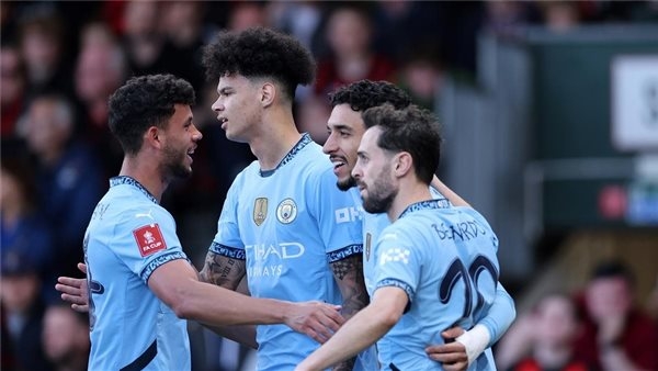 مانشستر سيتي يتهم رابطة الدوري الإنجليزي بتحريف القوانين لصالح أرسنال