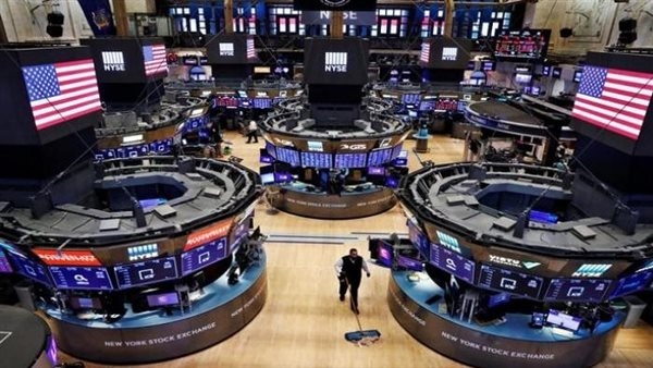 بعد اتفاق الصين وأمريكا.. مؤشرات الأسهم الأمريكية تفتتح على ارتفاع