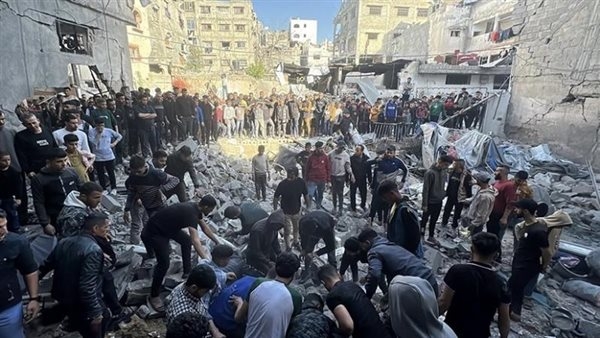 مقطع فيديو ومقبرة جماعية تكشف إبادة إسرائيل لطواقم الإغاثة الإنسانية في غزة (تفاصيل)