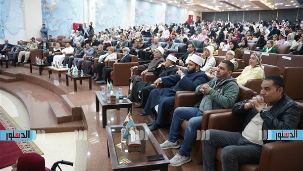 فقرات غنائية واستعراضية.. محافظ مطروح يشهد احتفالية يوم اليتيم