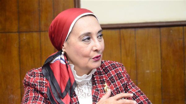زيزيت سالم: صالون المرأة المصرية بعيد عن فكرة النسوية ويدعم إبداعات السيدات