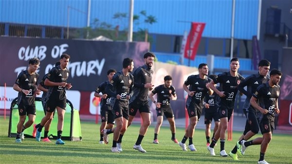 الأهلي يختتم تدريباته استعدادًا لمواجهة بتروجت في الدوري.. و"النحاس" يعدل في التشكيل