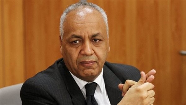 مصطفى بكرى: علاوات جديدة للموظفين لا تقل عن 3%