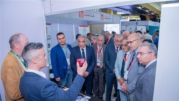 رئيس جامعة طنطا يفتتح معرضا للكيانات الاقتصادية والصناعية