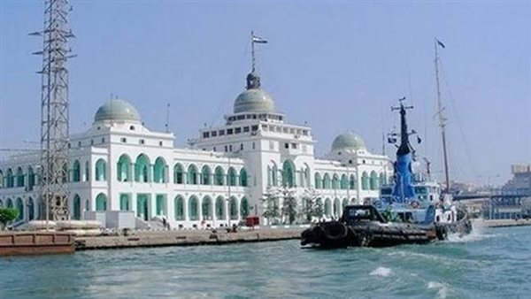 بحضور رئيس الوزراء.. قناة السويس تُطلق خدمة جديدة لجمع المخلفات