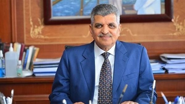أسامة ربيع: حركة الملاحة بقناة السويس لم تتأثر بالحرب الإسرائيلية الإيرانية