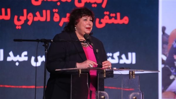إيناس عبدالدايم: ملتقى القاهرة للحكي حلم تشكل في وجدان الشباب المبدع