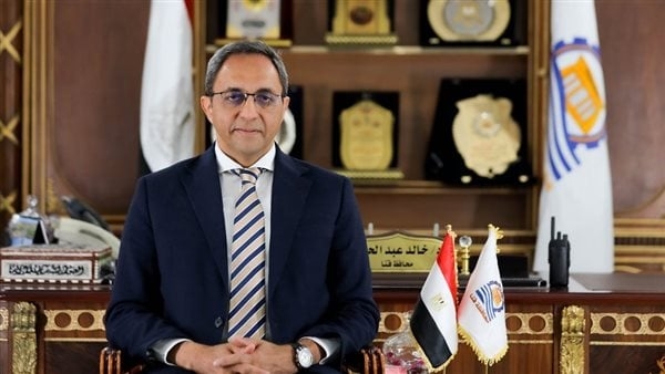 محافظ قنا يتابع ملف إزالة التعديات وتقنين أراضي أملاك الدولة