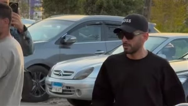 حمدي المرغني يتقدم الصفوف في عزاء الراحل سليمان عيد