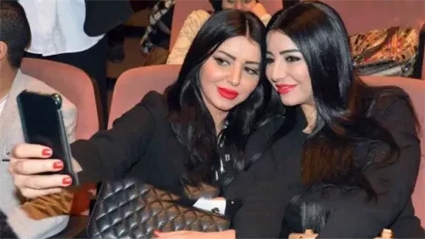 «يارب يكون كابوس».. سوار النجار ترثي شقيقتها إيناس بكلمات مؤثرة