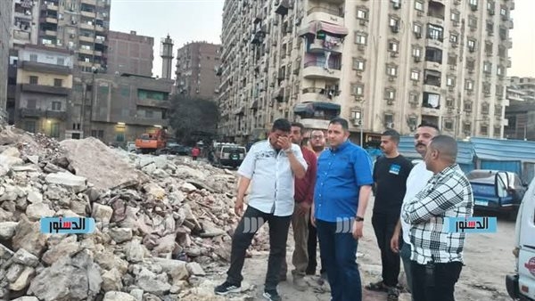 نائب محافظ القاهرة يتفقد استكمال إزالة المباني المتعارضة مع توسعة ميدان الحدائق