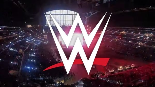 عرض راو بعد ريسلمانيا 41: مواجهات نارية ومفاجآت تهز WWE