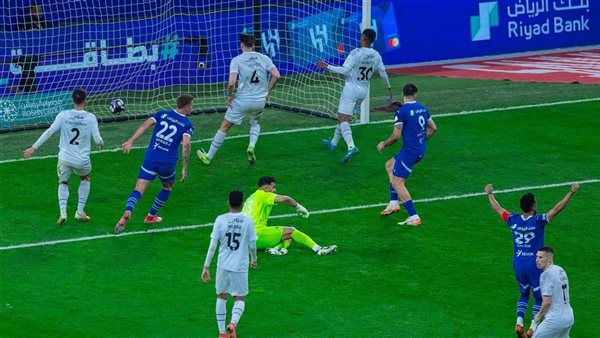 الهلال ضد الشباب.. تعادل مثير في الدوري السعودي